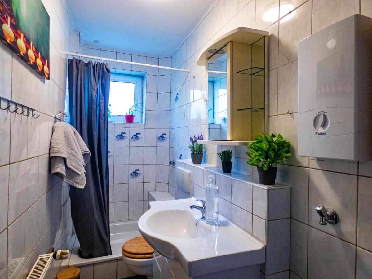 #121 Grosse, Gemuetliche Wohnung In Remscheid-City ภายนอก รูปภาพ